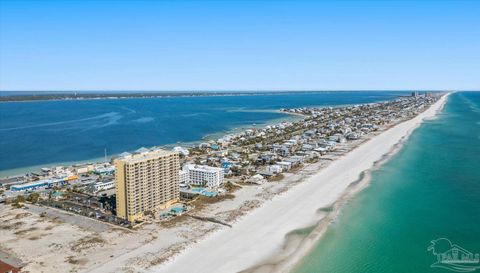 22 Via Deluna Dr