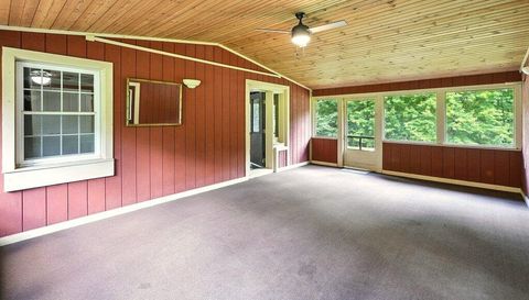 2200 Yellow Creek Rd