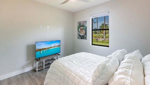 23208 W Eldorado Ave