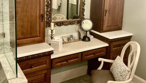 3294 Fox Hunt Trail NW