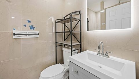 2419 Roxbury Cir