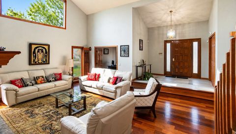 1368 Hunter Circle