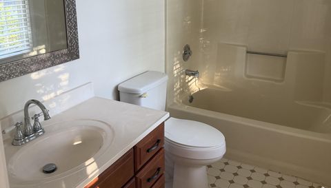 504 Carriage Dr