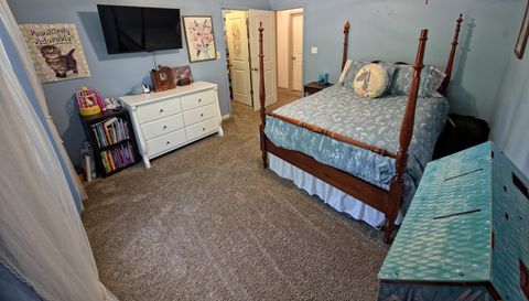 96 Oak Leaf Way