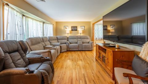 23 Josica Dr