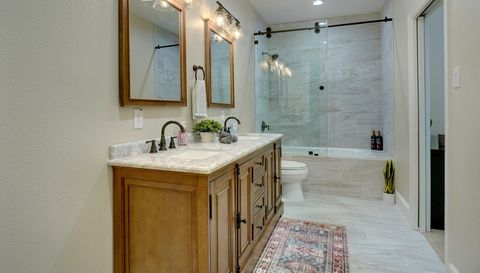 9033 Quarry Hill Ct