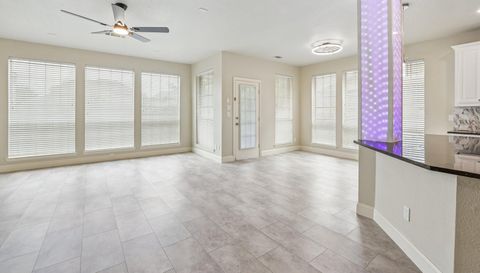 6412 Falcon Ridge Ln