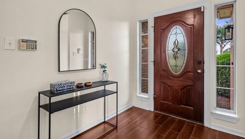 320 Woodland Oaks TRL