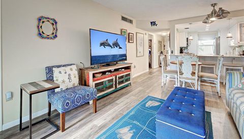 1400 Tarpon Center