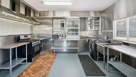 1498 MARKHAM WOODS ROAD