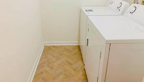 943 Homestead Park Dr