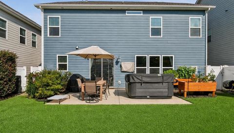 1106 Thessallian Ln