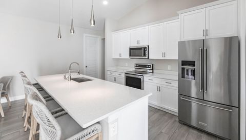 23208 W Eldorado Ave