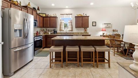 133 LAKESHORE DRIVE