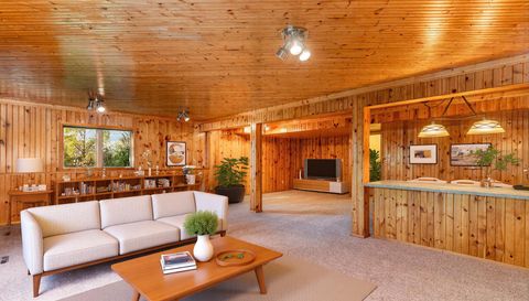 912 Aurora Circle