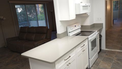 1719 NW 23rd Ave #4a