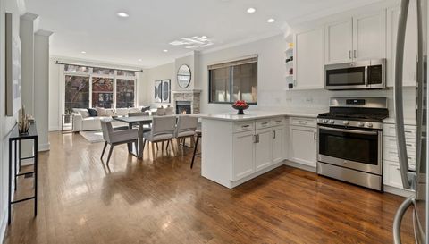 1642 W Julian Street