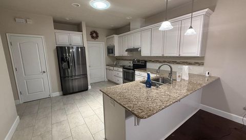 12604 NW 11th Pl