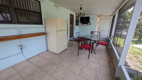 29-33 SE 4th St