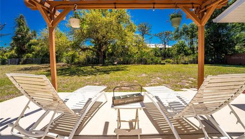 10349 GREENWAY AVENUE