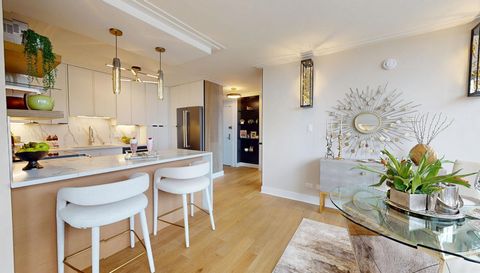 336 W Wellington Avenue