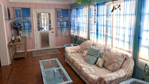 1790 Pomelo Dr