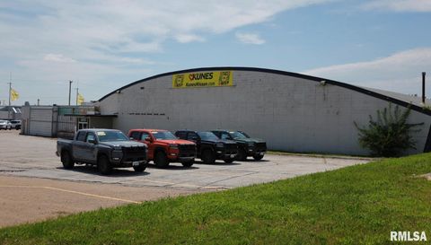 3812 N HARRISON Street