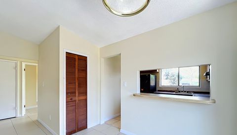 7122 Harbor Heights Cir