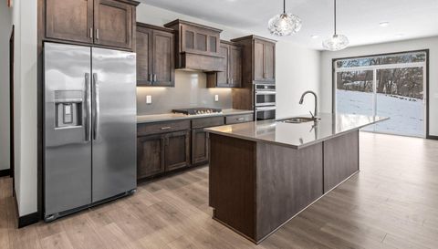 7440 Glengarry Place