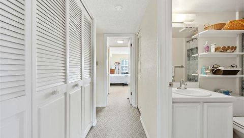 110 N TREMAIN STREET