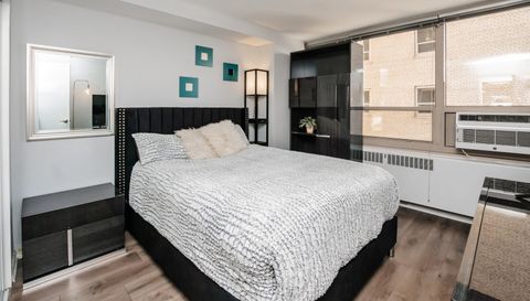 3950 N Lake Shore Drive