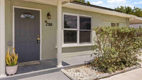 2419 Roxbury Cir
