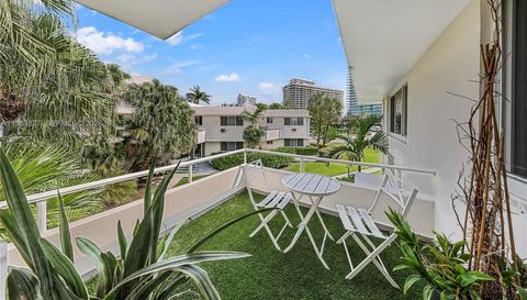 10190 Collins Ave