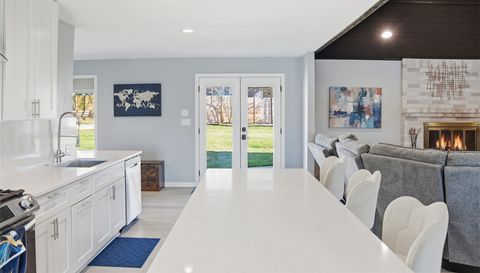 1609 Mesquite LN