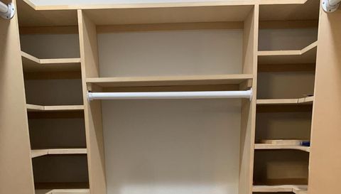 10631 Rolling Hills Dr