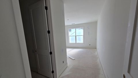 7048 Nichols Cove Dr