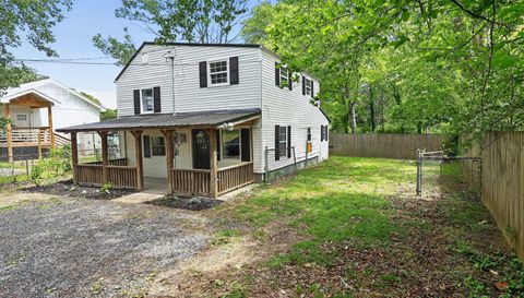 33 S Lake Terrace
