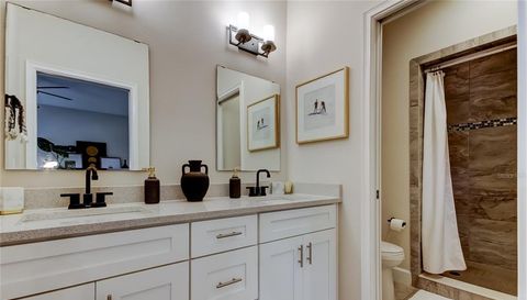 204 N MANHATTAN AVENUE