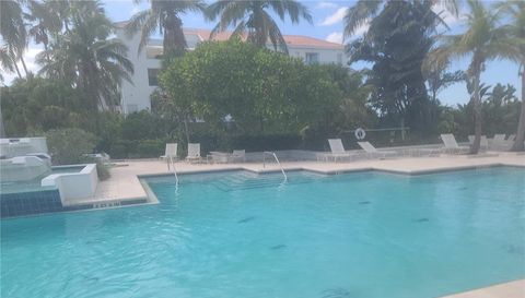 360 GULF OF MEXICO DRIVE