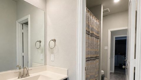 347 Chamberlain Dr