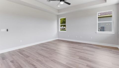 1255 Pecan Valley DR