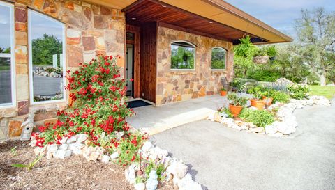 1063 Sanctuary Ln