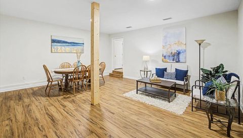 6611 Crooked Creek
