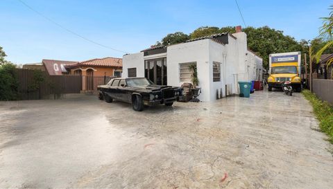 1829 NW 5th St