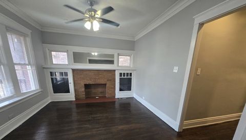 6738 S Prairie Avenue