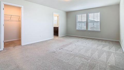 1823 Summer Serenity Dr