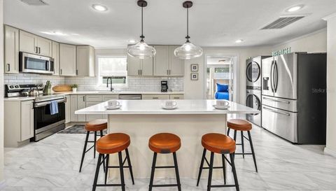 578 - 580 COMPANION WAY