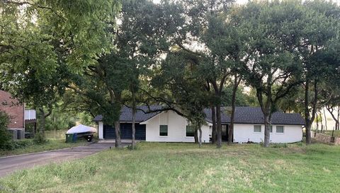 10631 Rolling Hills Dr