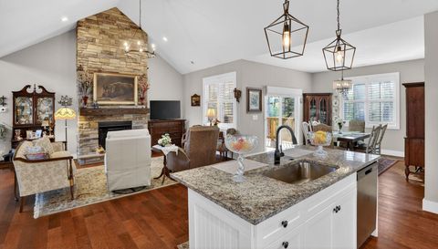 3757 Laurel Park Hwy Hendersonville