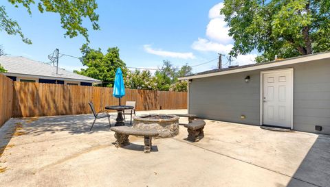 730 S Mesquite Ave